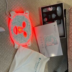Omnilux Contour Red Light Therapy Mask